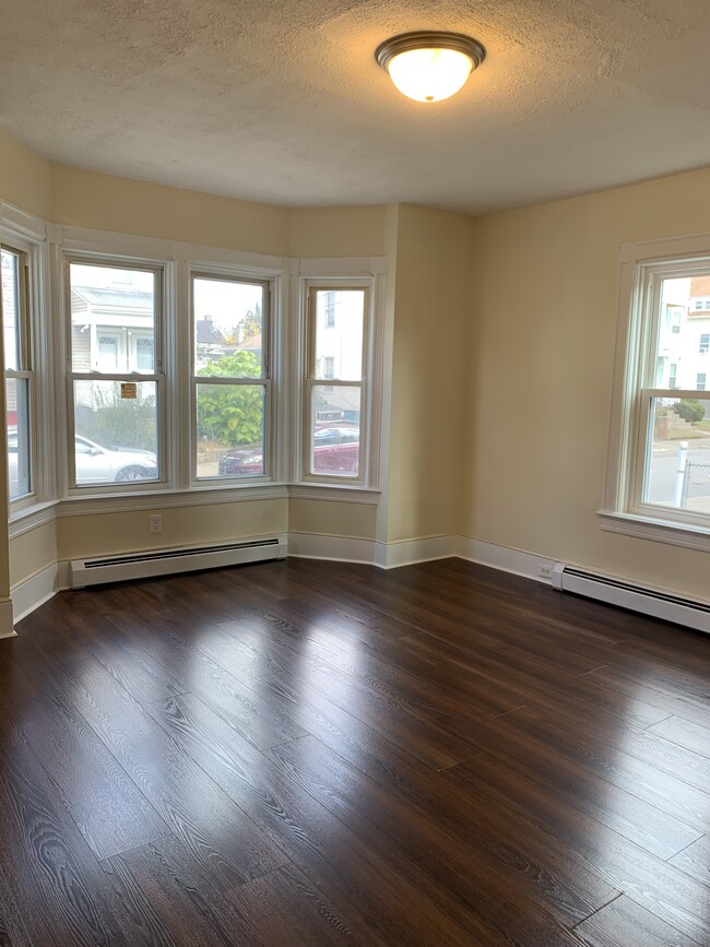 Photo - 73 Gooding St Unidad 1st Floor