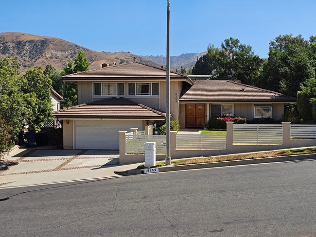 Building Photo - 19259 Braemore Rd Rental