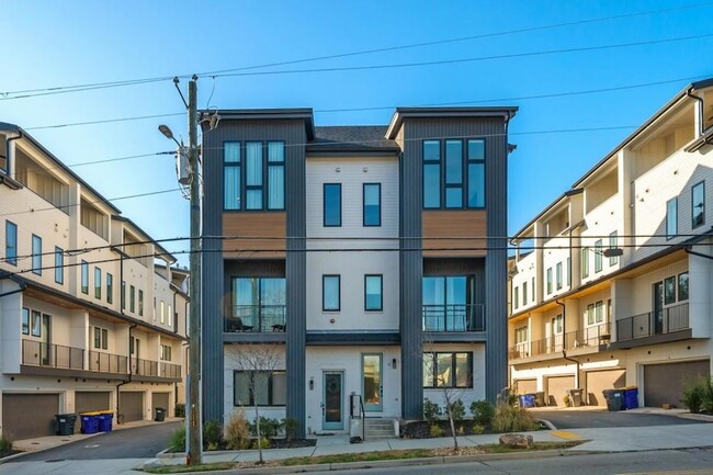 Photo - 2347 Hosea L Williams Dr SE