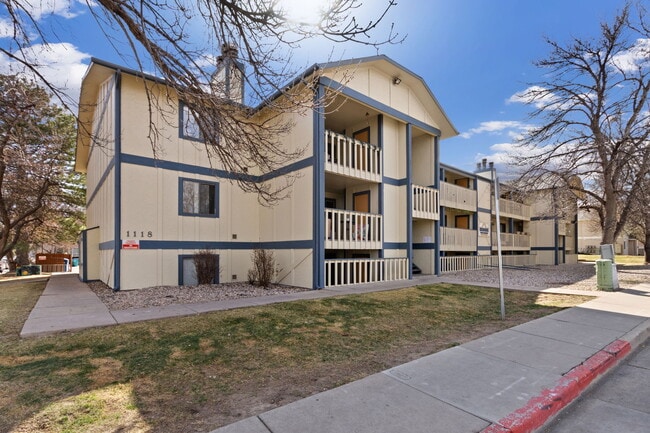 Building Photo - 1118 City Park Ave