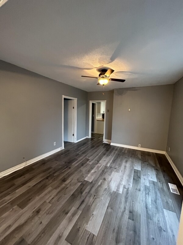 Photo - 341 Melvin Ave Unité 1