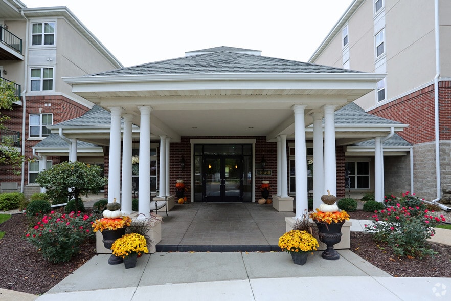 Clubhouse/leasing office entrance