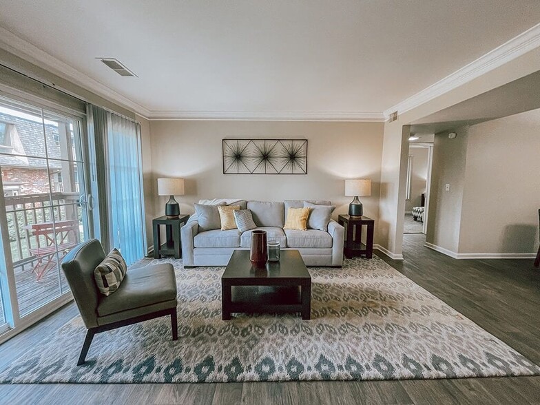 Spacious 1 and 2 Bedroom Floor Plans