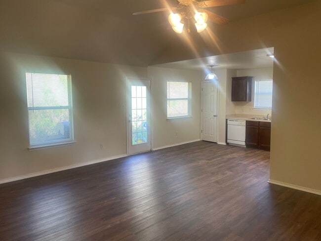 Photo - 3 BEDROOM, BELTON ISD