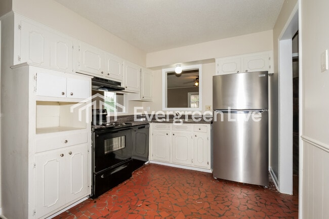 Photo - 3519 Naylor Dr