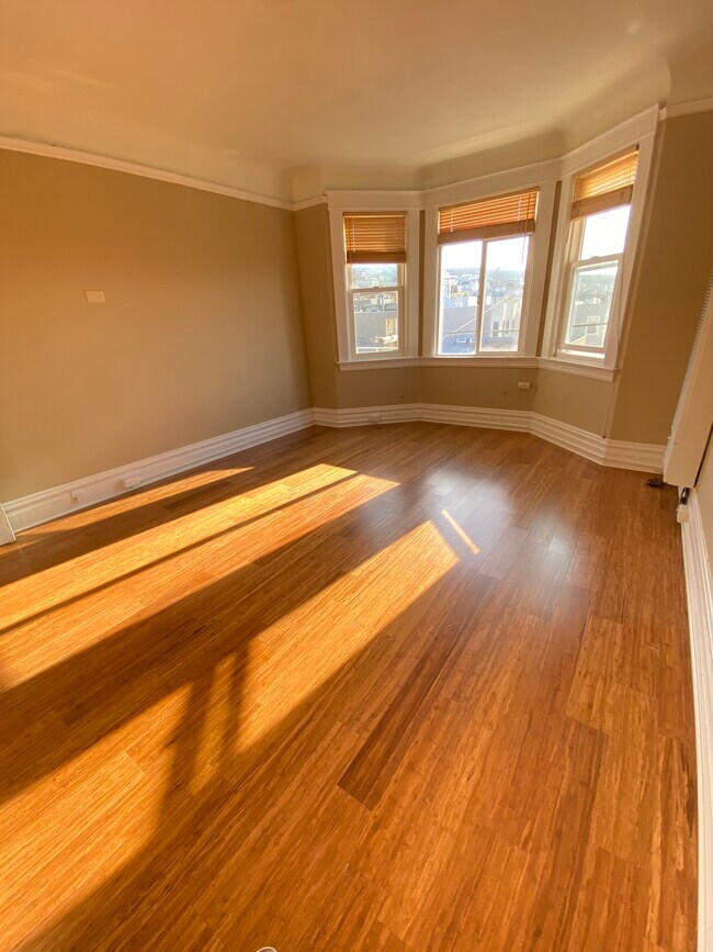 Front room - 3224A Steiner St Unit 3224A