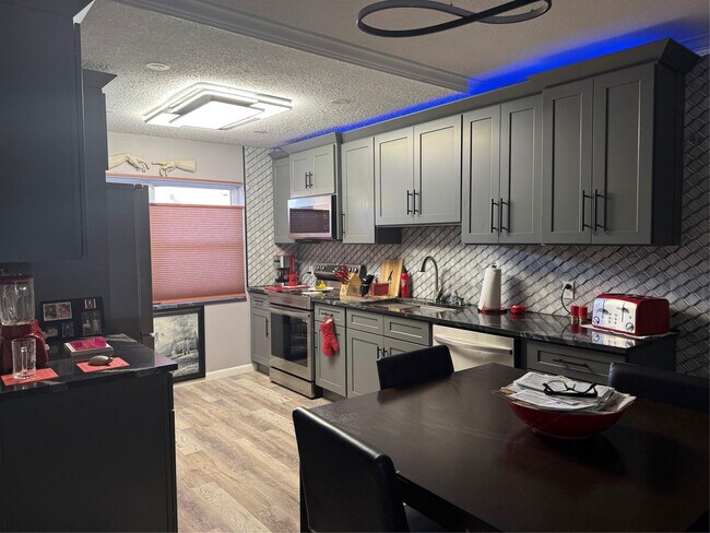 Photo - 25 SE 13th St