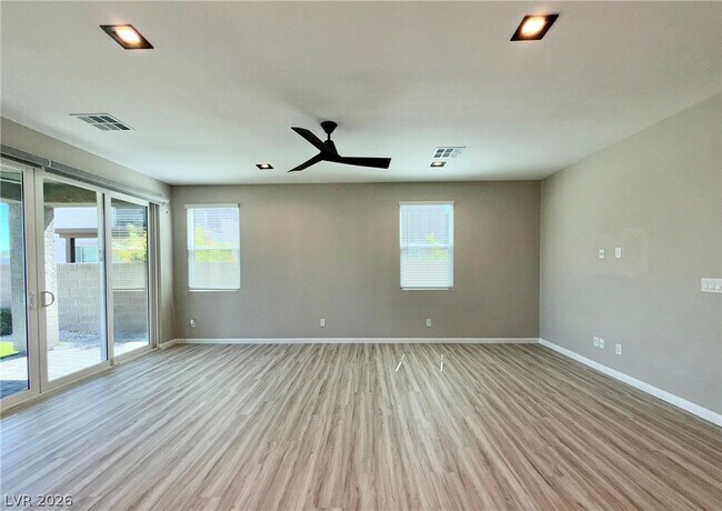 Photo - 4442 Frias Fls Ave