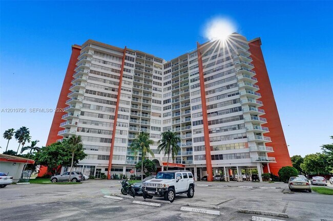 1351 NE Miami Gardens Dr Unidad 413E