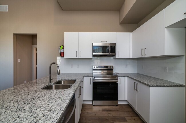 Photo - AVAILABLE NOW! GORGEOUS 2 BEDROOM FOUR PLEX LOCATED IN MIDLOTHIAN ISD!