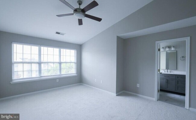 Photo - 20484 Blue Heron Terrace