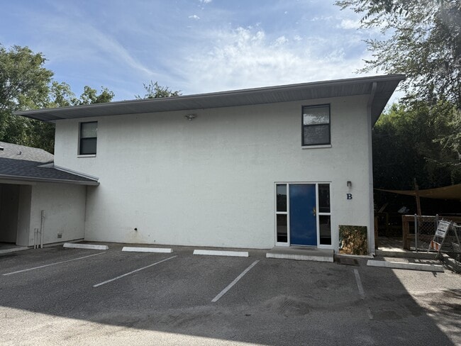 Building Photo - 1022 SW 4th Ave Rental