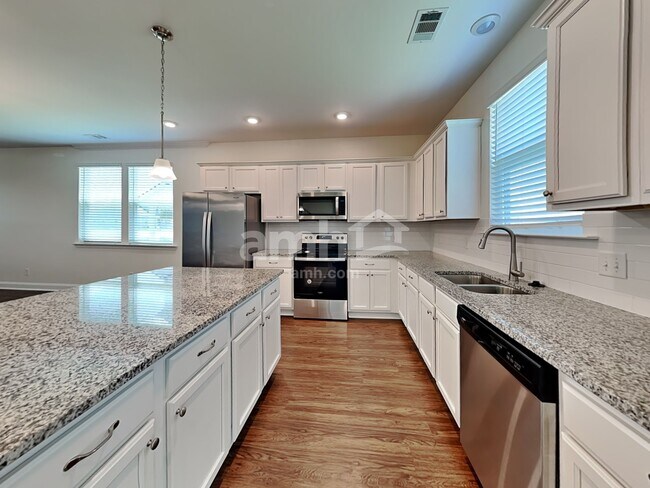 Photo - 210 Parkside Blvd