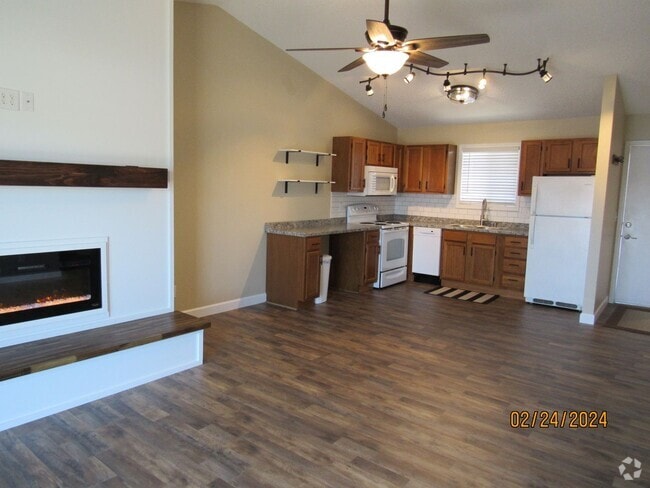 Building Photo - 2 Bedroom Condo in Osage Beach