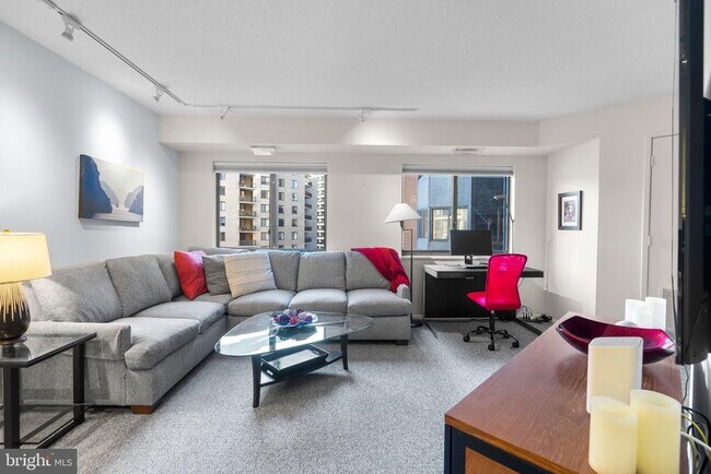 Photo - 900 N Stafford St Unit 1410