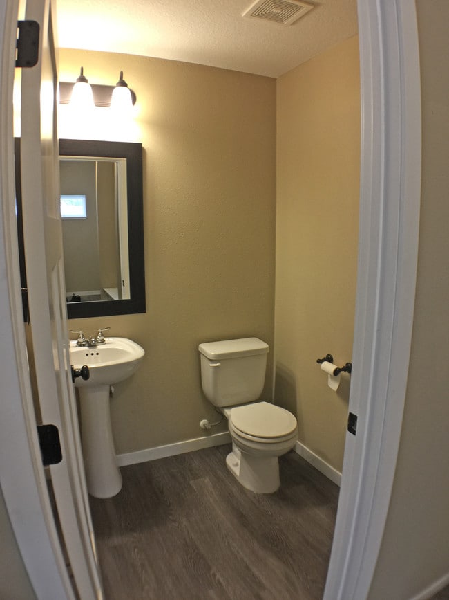 Photo - 101 Linda Path