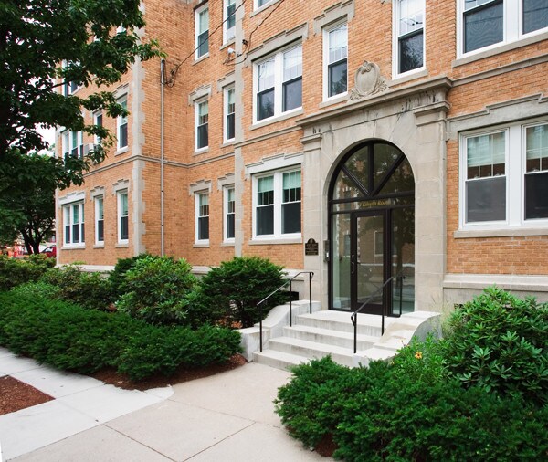 CHR Brighton Apartments