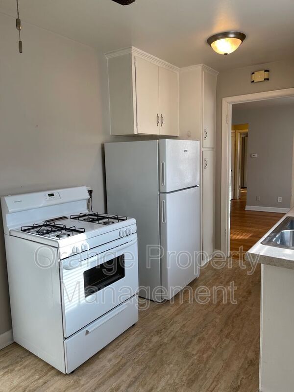 Photo - 820 N 46th St Unidad #2