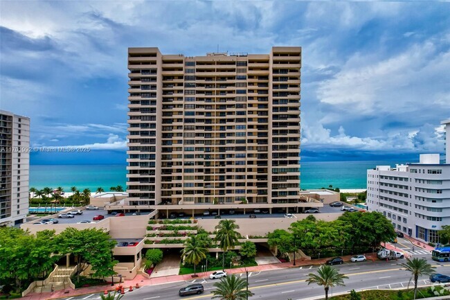 Building Photo - 2555 Collins Ave Unit 1410 Rental