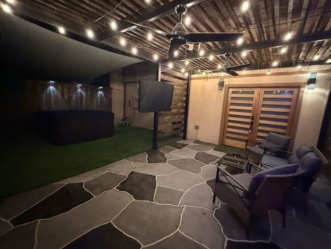 Photo - 5912 Harvest Hill Rd