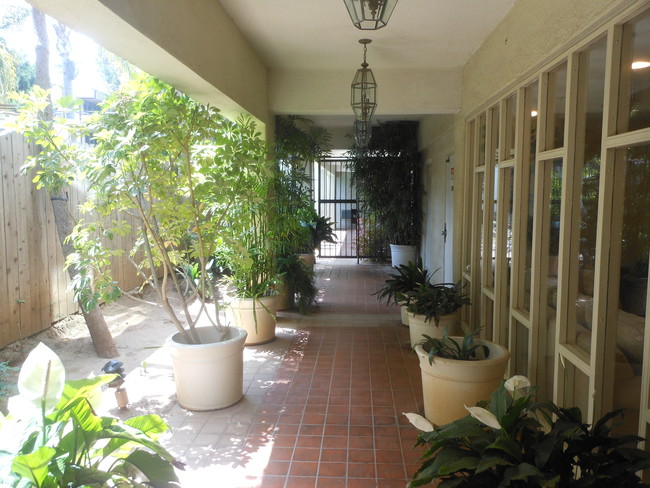 Exterior hallway - 11687 Montana Ave Condo Unit 307