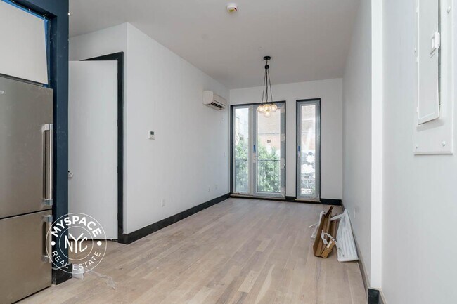 Photo - 923 Broadway Apartment Unit 1A