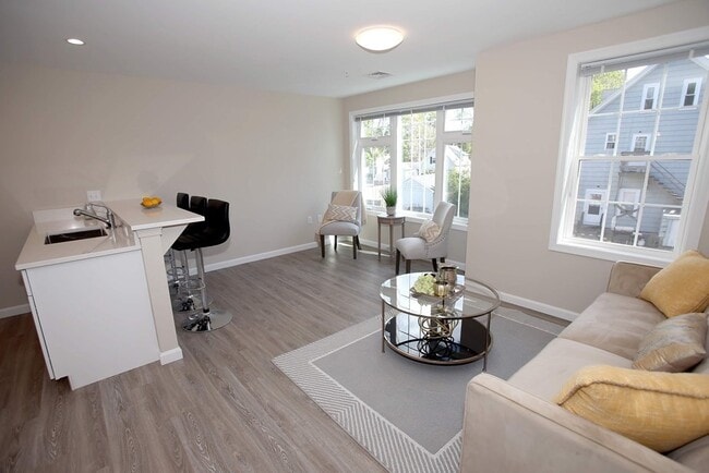 Photo - 30 Temple St Unit 201