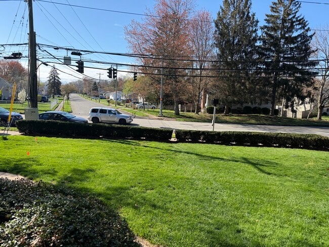 Building Photo - 1060 New Haven Ave Unit 26