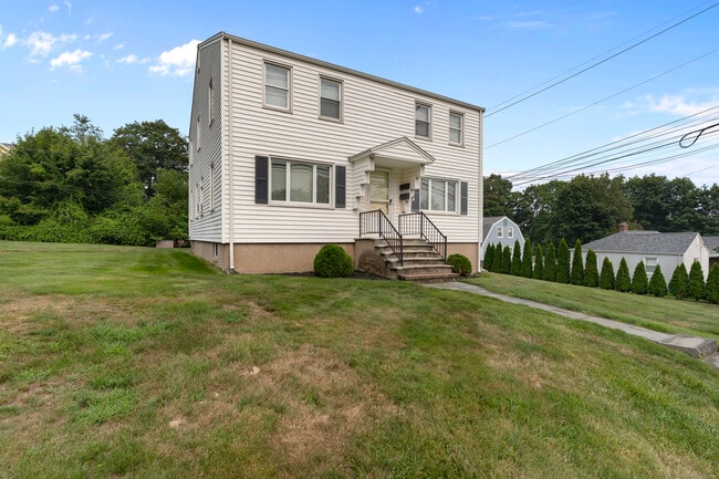Photo - 290 Buckingham St