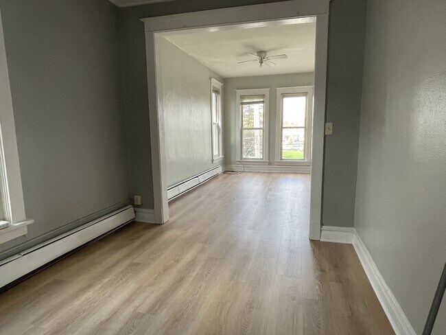 Photo - 292 Villa St