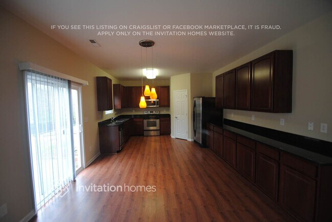 Photo - 8003 Blue Stream Ln