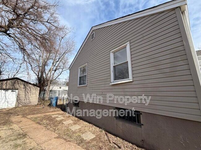 Photo - 8333 Whitewater Dr