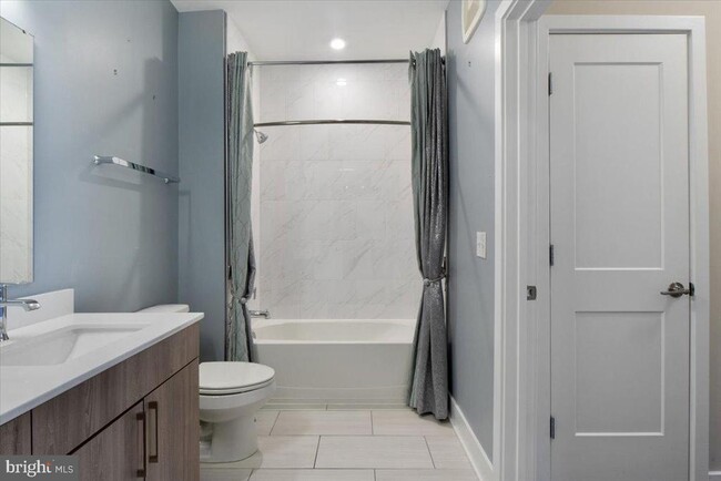 Building Photo - 145 Riverhaven Dr Unit 309 Rental