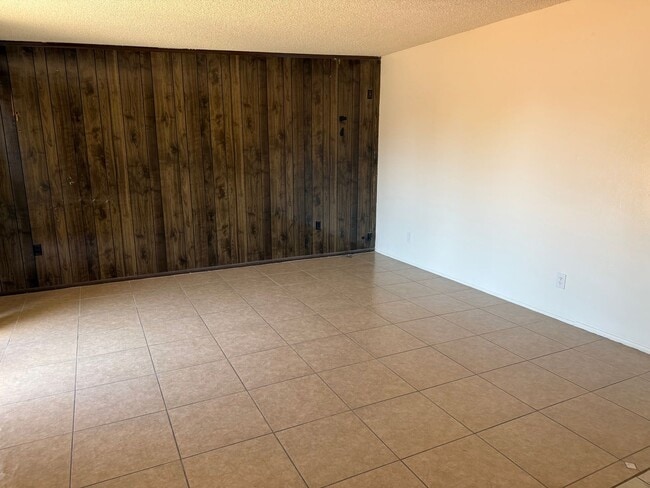 Photo - 4541 E San Francisco Blvd