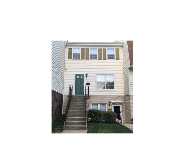 Building Photo - 1616 E Bancroft Ln Rental