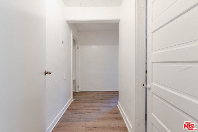 Photo - 220 E Vernon Ave Unit 1/2