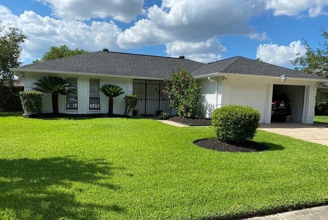 Building Photo - 1430 Kenforest Dr