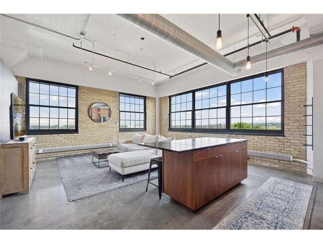 Photo - 730 Stinson Blvd NE Unit 414