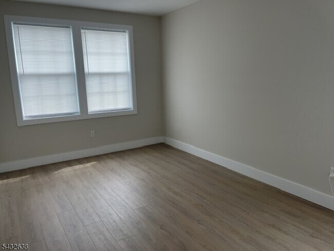 Photo - 335 6th Ave Unit 337