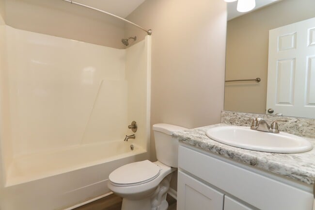 Renovated 1x1 Bathroom