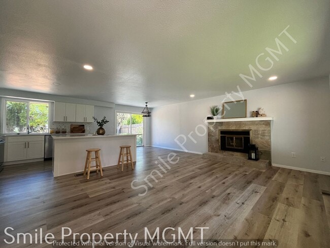 Photo - single house