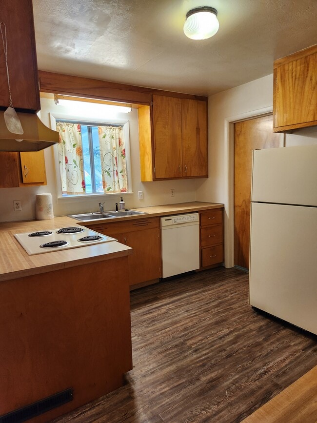 Photo - 903 Bannock St Unit Main Apartment