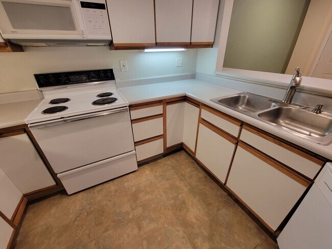 Photo - Super spacious 1 bedroom condo in South Boulder with reserved parking Unit 203