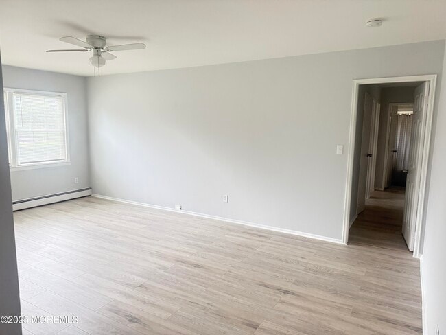 Building Photo - 52 Stonehurst Blvd Unit C Rental