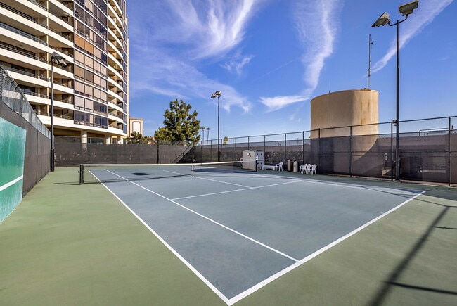 Photo - The Promenade at Marina City Club