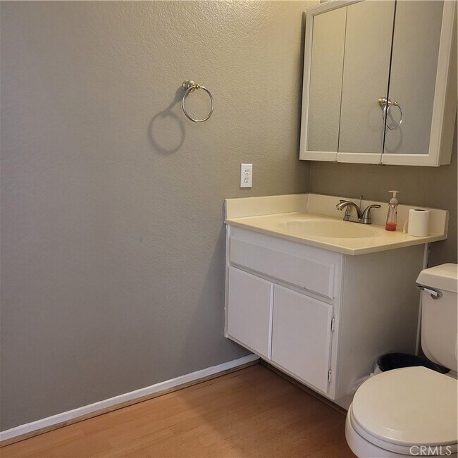 Photo - 16930 Colchester Way