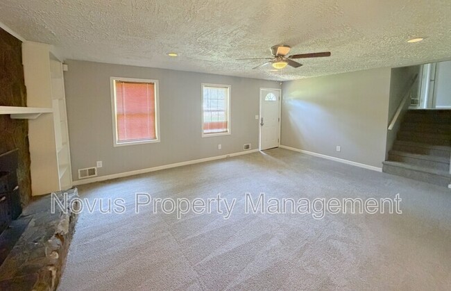Photo - 125 S Meadowcliff Cir