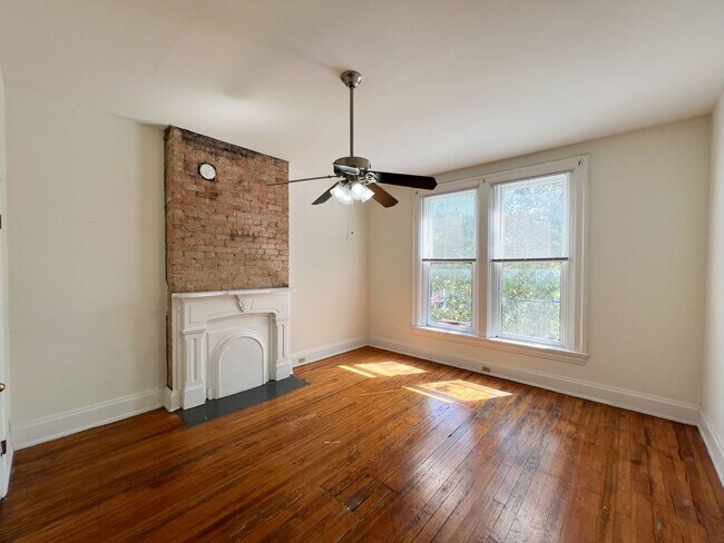 Photo - 1437 Main St Unit # 2