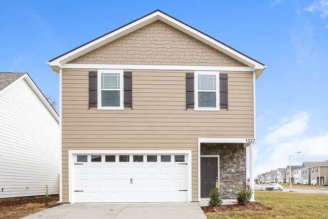 Building Photo - 1327 Rutherford St