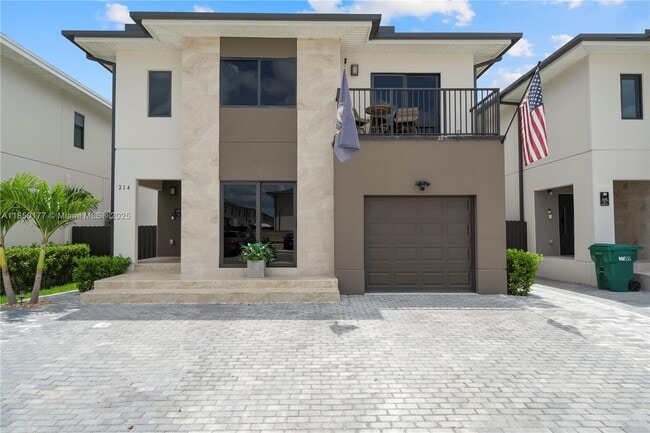 Building Photo - 214 NW 13th Ct Rental